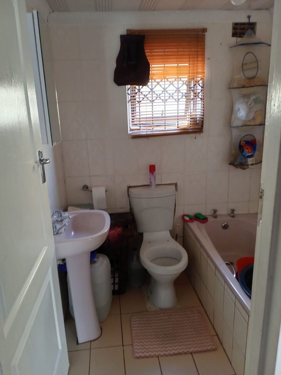 4 Bedroom Property for Sale in Mdantsane Nu 11 Eastern Cape